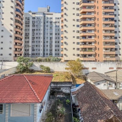 Apartamentos com 122m², 3 quartos, 1 suíte, 1 garagem, no bairro Centro em Florianópolis