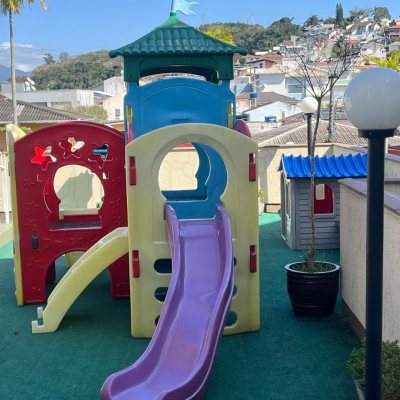 Apartamentos com 48m², 1 quarto, 1 suíte, 1 garagem, no bairro Praia Comprida em São José