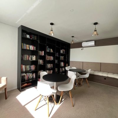 Apartamentos com 48m², 1 quarto, 1 suíte, 1 garagem, no bairro Praia Comprida em São José