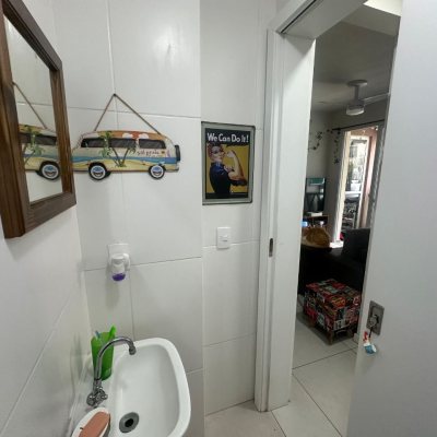 Apartamentos com 48m², 1 quarto (sendo 1 suíte), 1 garagem, no bairro Praia Comprida em São José