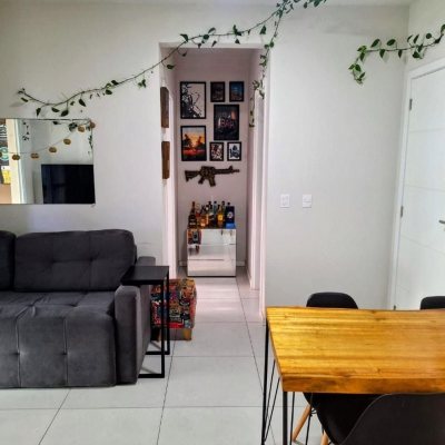 Apartamentos com 48m², 1 quarto, 1 suíte, 1 garagem, no bairro Praia Comprida em São José