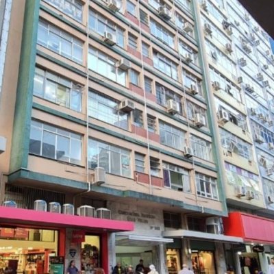 Sala com 33m², no bairro Centro em Florianópolis
