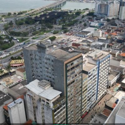 Sala com 33m², no bairro Centro em Florianópolis