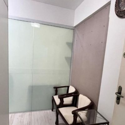 Sala com 33m², no bairro Centro em Florianópolis