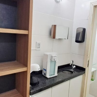 Sala com 33m², no bairro Centro em Florianópolis