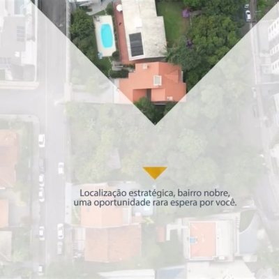 Terreno Comercial/Residencial com 1427m², no bairro Coqueiros em Florianópolis