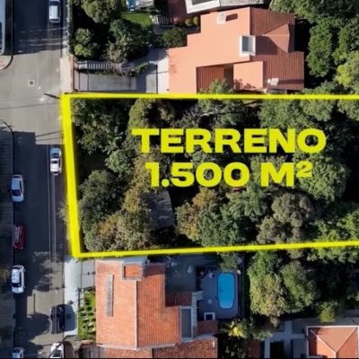 Terreno Comercial/Residencial com 1427m², no bairro Coqueiros em Florianópolis