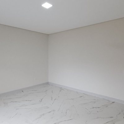 Casa Residencial com 87m², 3 quartos, 1 suíte, 2 garagens, no bairro Canasvieiras em Florianópolis