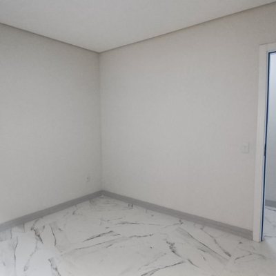 Casa Residencial com 87m², 3 quartos, 1 suíte, 2 garagens, no bairro Canasvieiras em Florianópolis