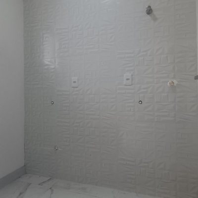 Casa Residencial com 87m², 3 quartos, 1 suíte, 2 garagens, no bairro Canasvieiras em Florianópolis