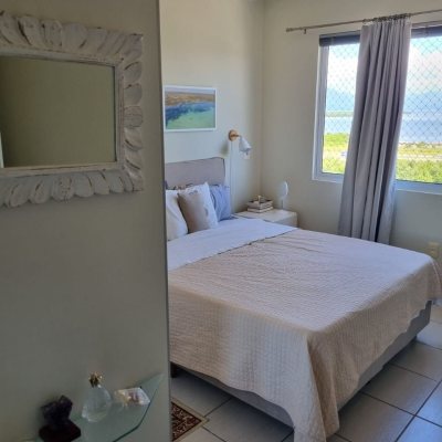 Apartamentos com 77m², 3 quartos, 1 suíte, 2 garagens, no bairro Costeira Do Pirajubaé em Florianópolis