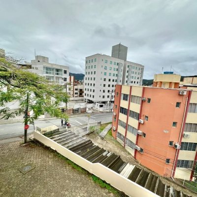 Apartamentos com 70m², 2 quartos, 1 garagem, no bairro Carvoeira em Florianópolis