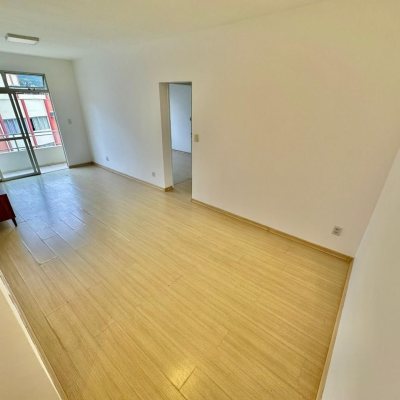 Apartamentos com 70m², 2 quartos, 1 garagem, no bairro Carvoeira em Florianópolis