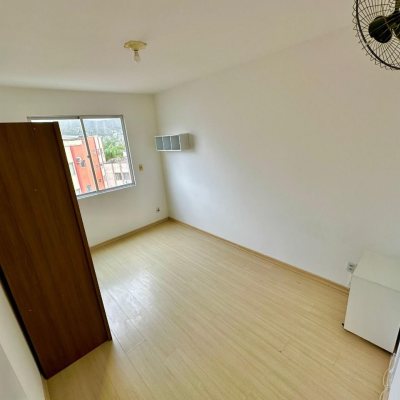 Apartamentos com 70m², 2 quartos, 1 garagem, no bairro Carvoeira em Florianópolis