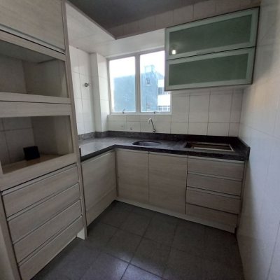 Apartamentos com 80m², 2 quartos, 1 garagem, no bairro Centro em Florianópolis