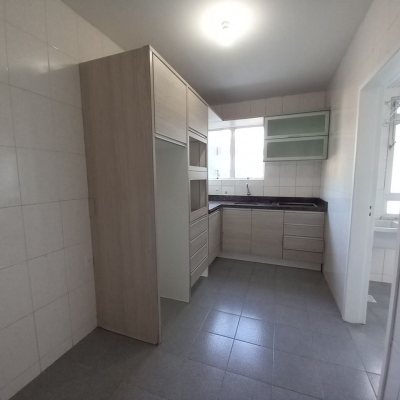 Apartamentos com 80m², 2 quartos, 1 garagem, no bairro Centro em Florianópolis