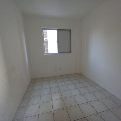 Apartamentos com 80m², 2 quartos, 1 garagem, no bairro Centro em Florianópolis