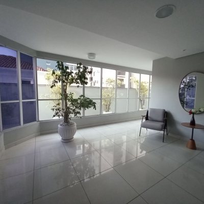 Apartamentos com 80m², 2 quartos, 1 garagem, no bairro Centro em Florianópolis