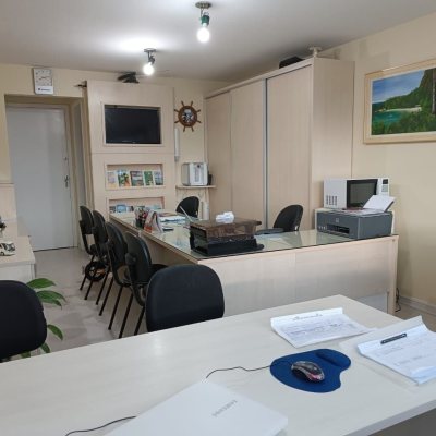 Sala com 26m², no bairro Centro em Florianópolis