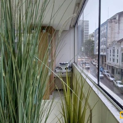 Sala com 212m², no bairro Centro em Florianópolis