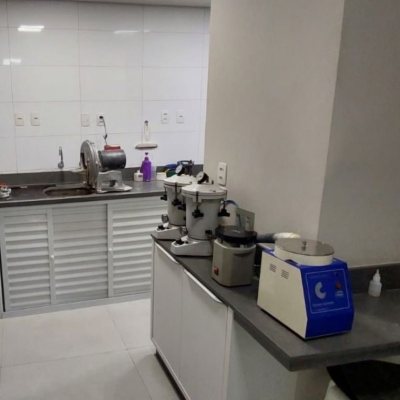 Sala com 212m², no bairro Centro em Florianópolis