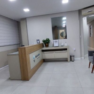 Sala com 212m², no bairro Centro em Florianópolis