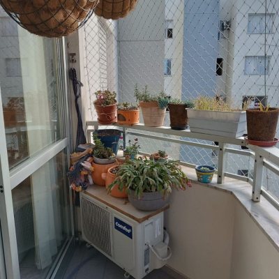 Apartamentos com 122m², 3 quartos, 1 suíte, 1 garagem, no bairro Centro em Florianópolis