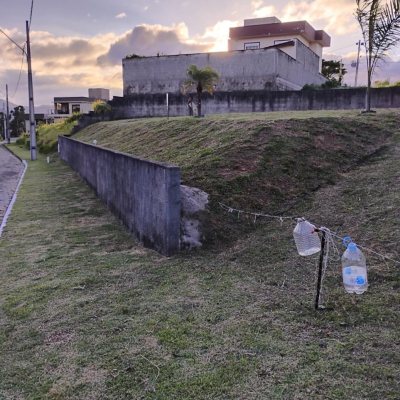 Terrenos Residenciais com 451m², no bairro Areias De Baixo em Governador Celso Ramos