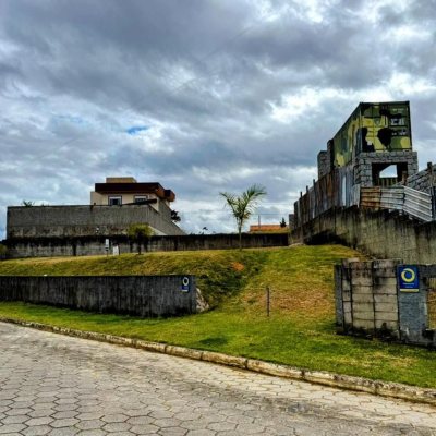 Terrenos Residenciais com 451m², no bairro Areias De Baixo em Governador Celso Ramos