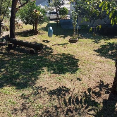 Casa Residencial com 15600m², 3 quartos, 1 suíte, 2 garagens, no bairro Ribeirão Da Ilha em Florianópolis