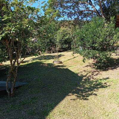 Casa Residencial com 15600m², 3 quartos, 1 suíte, 2 garagens, no bairro Ribeirão Da Ilha em Florianópolis