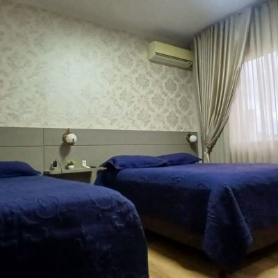 Casa Residencial com 271m², 3 quartos, 1 suíte, 2 garagens, no bairro Serraria em São José