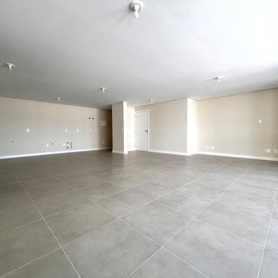 Apartamentos com 170m², 4 quartos, 2 suítes, 3 garagens, no bairro Itacorubi em Florianópolis