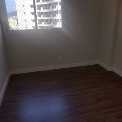 Apartamentos com 170m², 4 quartos, 2 suítes, 3 garagens, no bairro Itacorubi em Florianópolis