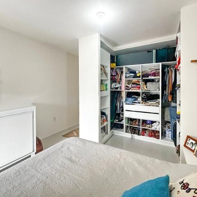 Casa Residencial com 117m², 3 quartos, 1 suíte, 2 garagens, no bairro Campeche em Florianópolis