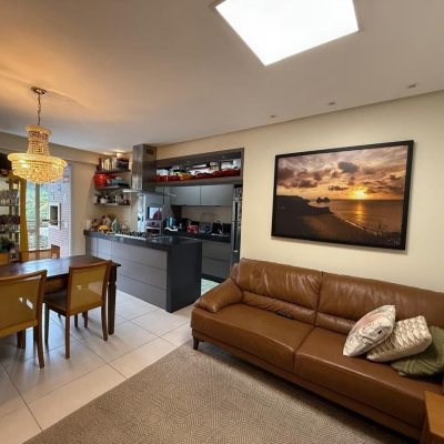 Apartamentos com 73m², 2 quartos, 1 suíte, 2 garagens, no bairro Itacorubi em Florianópolis