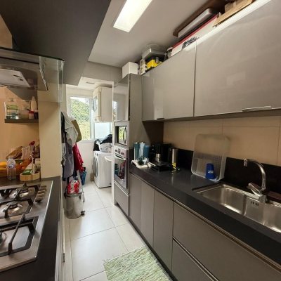 Apartamentos com 73m², 2 quartos, 1 suíte, 2 garagens, no bairro Itacorubi em Florianópolis