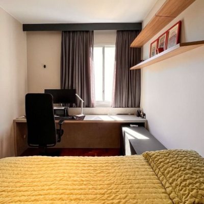 Apartamentos com 76m², 2 quartos, 1 suíte, no bairro Centro em Florianópolis