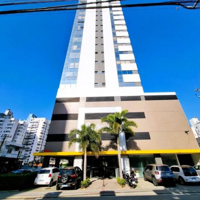 Sala com 26m², no bairro Campinas em São José