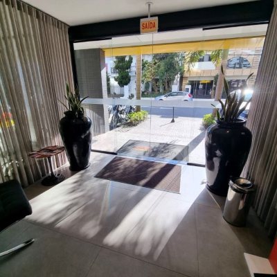 Sala com 26m², no bairro Campinas em São José