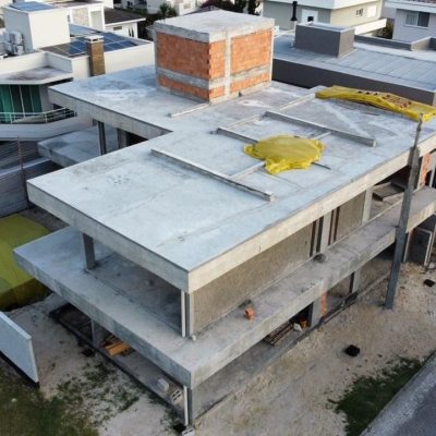 Casa Residencial com 353m², 4 quartos, 4 suítes, 4 garagens, no bairro Vargem Pequena em Florianópolis