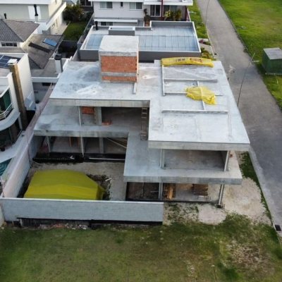 Casa Residencial com 353m², 4 quartos, 4 suítes, 4 garagens, no bairro Vargem Pequena em Florianópolis