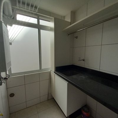 Apartamentos com 71m², 2 quartos, 1 suíte, 1 garagem, no bairro João Paulo em Florianópolis
