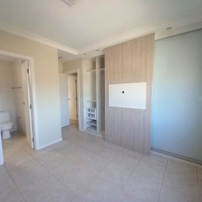 Apartamentos com 71m², 2 quartos, 1 suíte, 1 garagem, no bairro João Paulo em Florianópolis