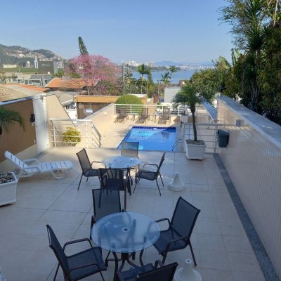 Apartamentos com 71m², 2 quartos, 1 suíte, 1 garagem, no bairro João Paulo em Florianópolis