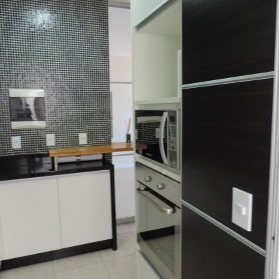 Apartamentos com 71m², 2 quartos, 1 suíte, 1 garagem, no bairro João Paulo em Florianópolis