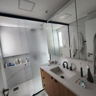 Apartamentos com 170m², 4 quartos, 2 suítes, 3 garagens, no bairro Itacorubi em Florianópolis