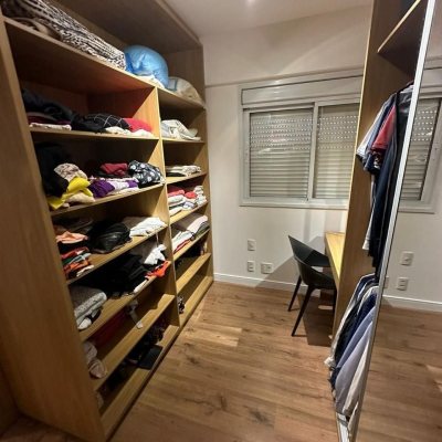 Apartamentos com 170m², 4 quartos, 2 suítes, 3 garagens, no bairro Itacorubi em Florianópolis