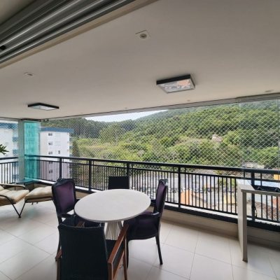 Apartamentos com 170m², 4 quartos, 2 suítes, 3 garagens, no bairro Itacorubi em Florianópolis