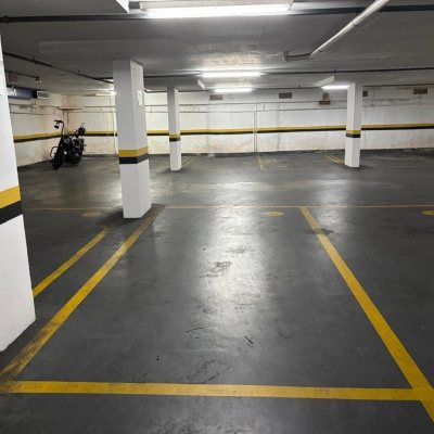 Garagem com 12m², no bairro Centro em Florianópolis